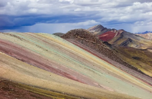 palcoyo-rainbow-mountains-cusco-peru-colorful-landscape-andes (2)