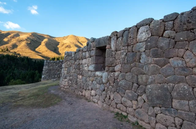 archaeological-center-puka-pukara-cusco-peru_20211114_152209