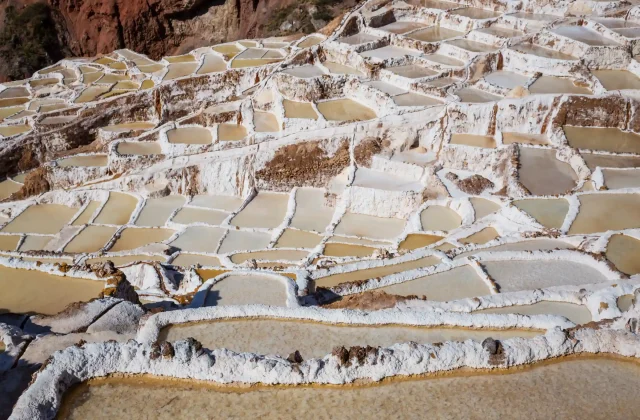 maras-salt-ponds-located-urubamba-peru(23)