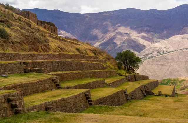 tipon-archaeological-park-quispicanchi-near-cusco-peru (1)